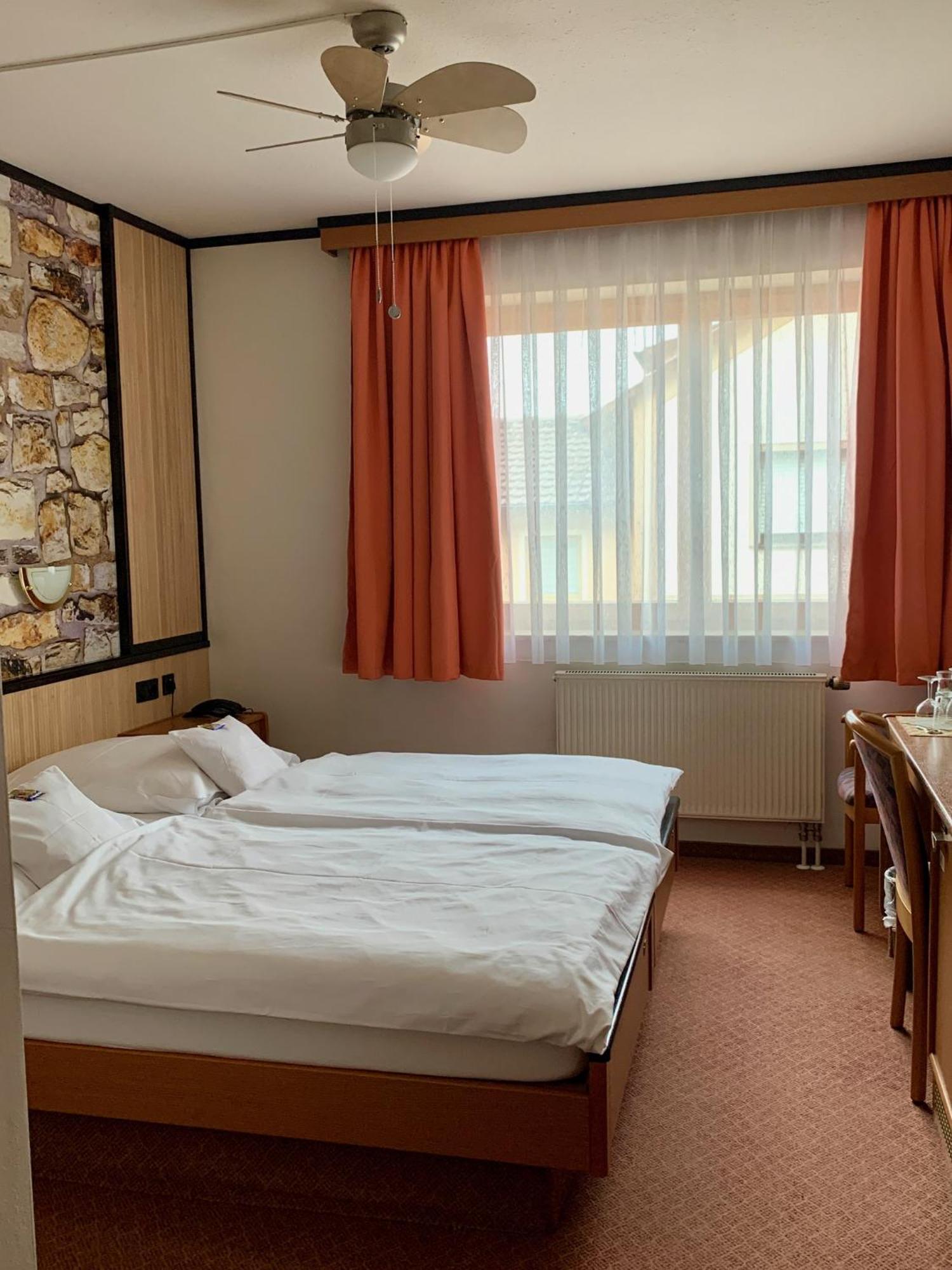 Hotel Seebach Großenseebach Esterno foto